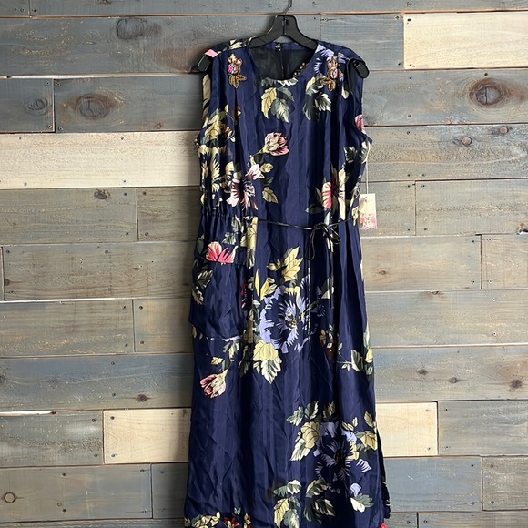 Johnny Was Dresses & Skirts - Johnny Was Floral Print Beaded Midi Dress